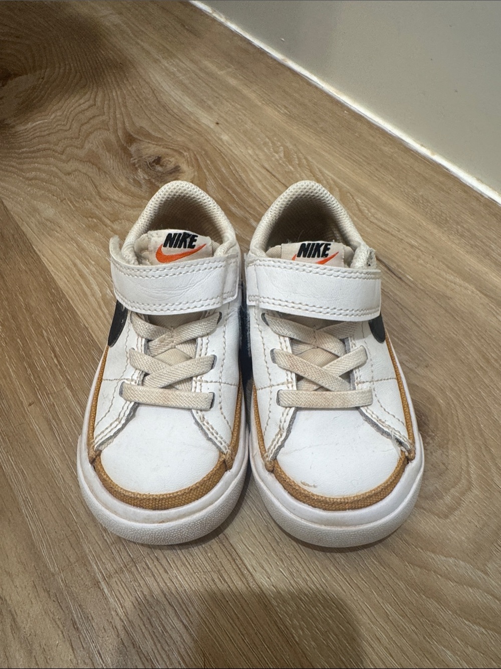 Toddler Nike Court Legacy size 6C